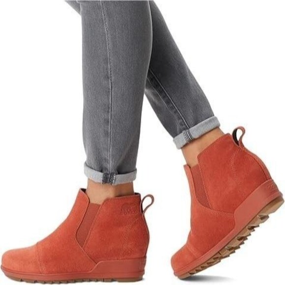Sorel Evie Wedge Ankle Boot Womens Sz 6.5 Warp Red Waterproof Suede Chelsea NEW - Picture 1 of 16